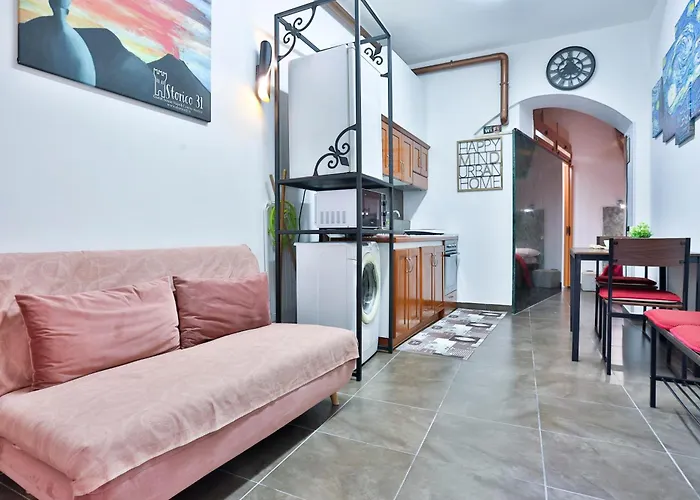 Guesthost - Storico 31 - Tiny & Comfy Apartmán Neapol